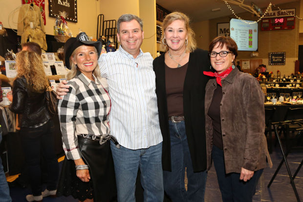 Villa Duchesne and Oak Hill School Bonne Chance Auction